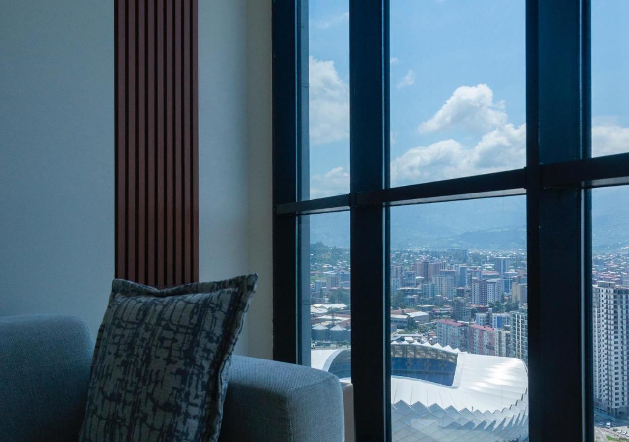 Season Suite Apart-Hotel Батуми Экстерьер фото